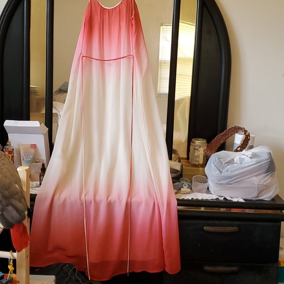 Beautiful 2 tone Dress with Belt - Picture 3 of 5